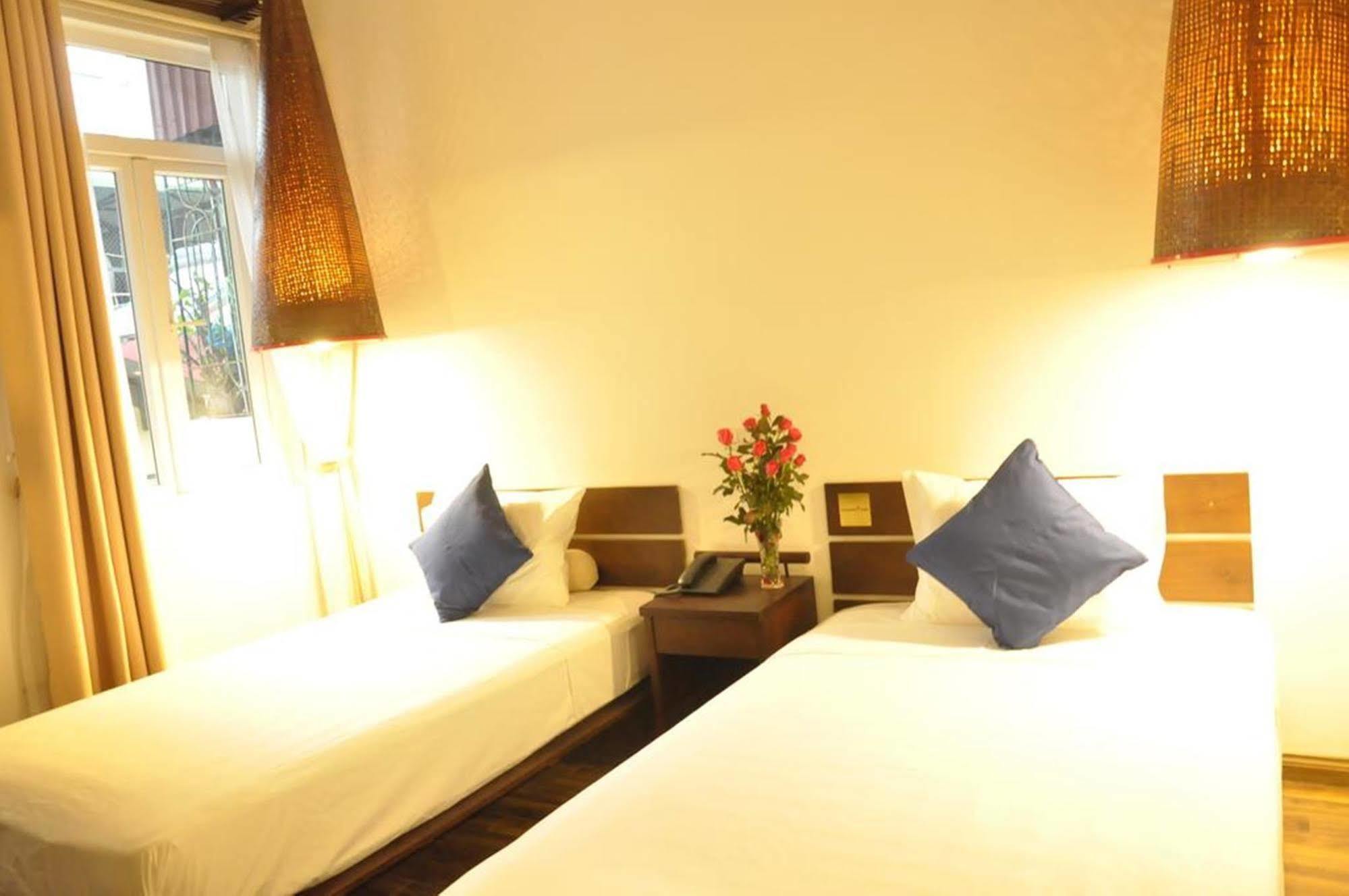 Cinnamon Cathedral Hotel Hanoi Exteriör bild